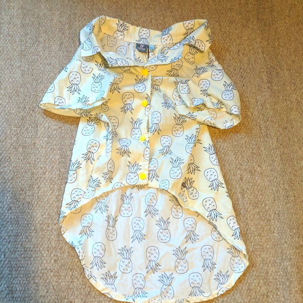DOGO Pineapple Hawaiian shirt for your dog